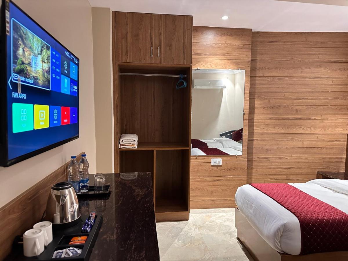 Highlands Hotel Rishīkesh Екстериор снимка