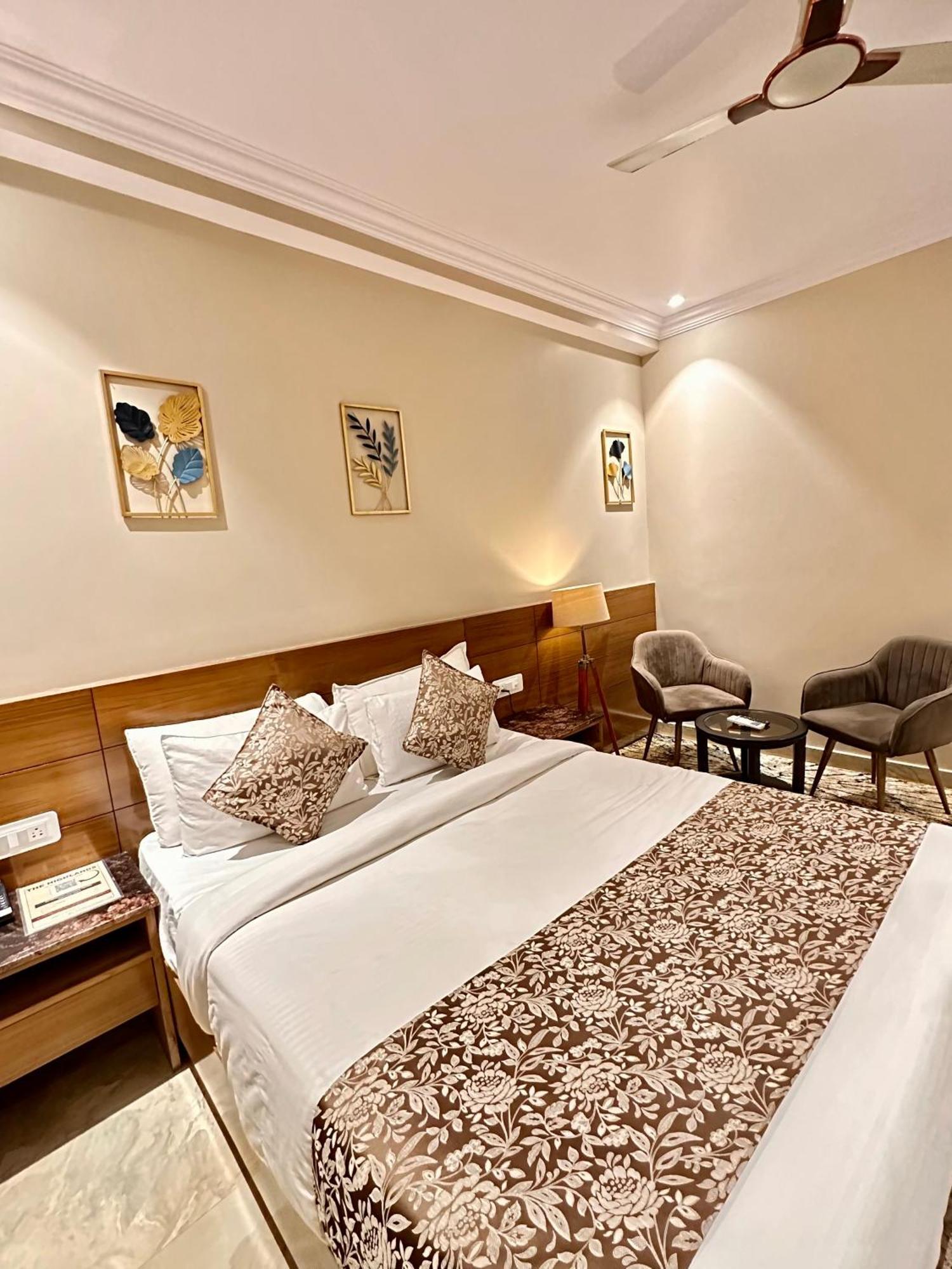 Highlands Hotel Rishīkesh Екстериор снимка